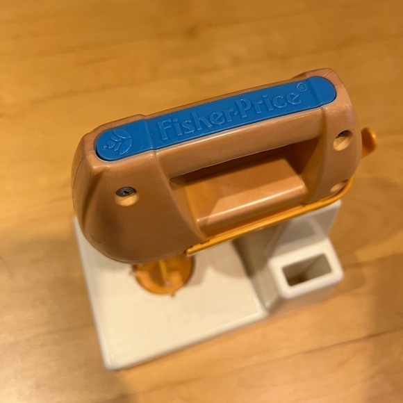 VINTAGE 1987 Fisher-Price Stand Mixer Toy - Picture 9 of 9